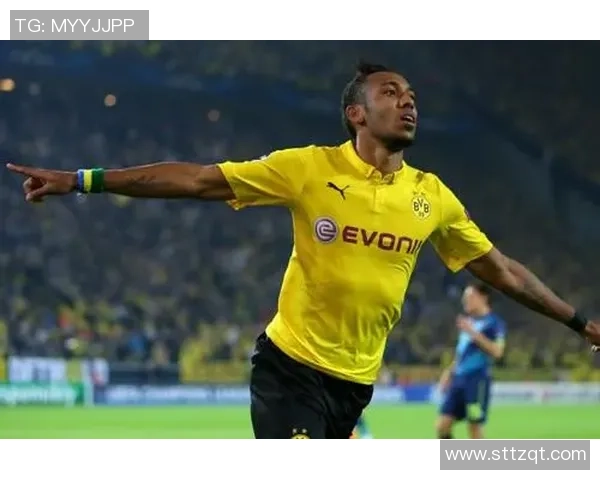 现役足球球员排名第一是谁 如何评价他在当今足坛的统治力