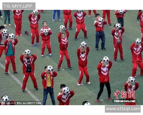 足球巨星华丽变装秀场揭密引爆球迷热潮全场惊艳瞬间