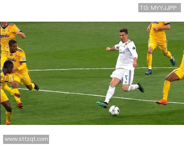 球星花式足球精彩瞬间集锦 展现无与伦比的技巧与创意 球星花式足球精彩瞬间集锦 展现无与伦比的技巧与创意